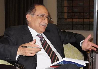 الدكتور جواد العنانى، نائب رئيس الوزراء ووزير الصناعه والتجارة والتموين الأردنى